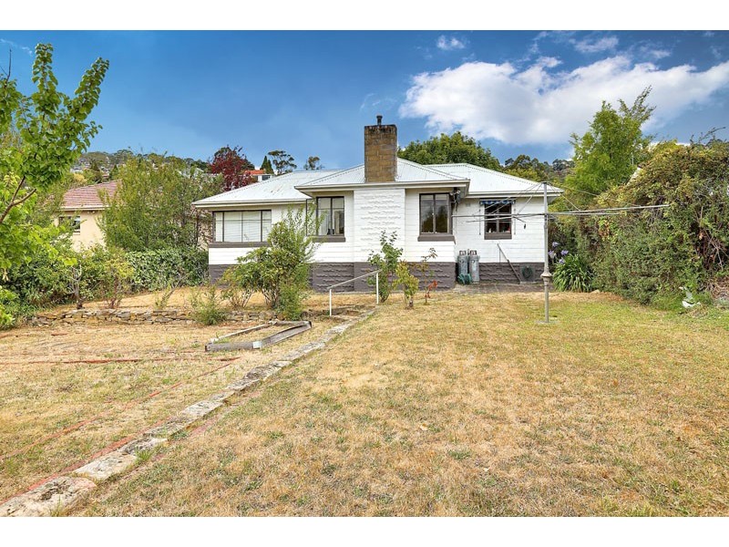 209 Churchill Avenue, Sandy Bay TAS 7005