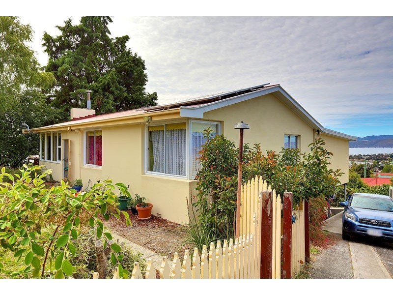 9 Langura Ave, Chigwell TAS 7011