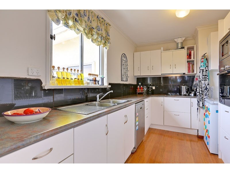 9 Langura Ave, Chigwell TAS 7011