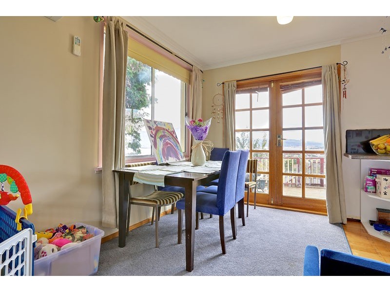 9 Langura Ave, Chigwell TAS 7011