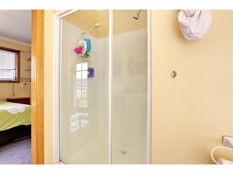 9 Langura Ave, Chigwell TAS 7011