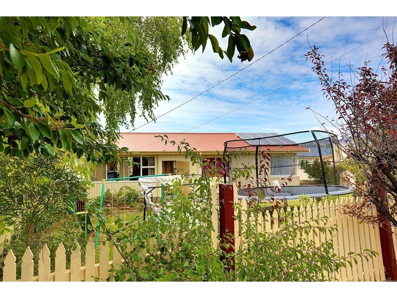 9 Langura Ave, Chigwell TAS 7011