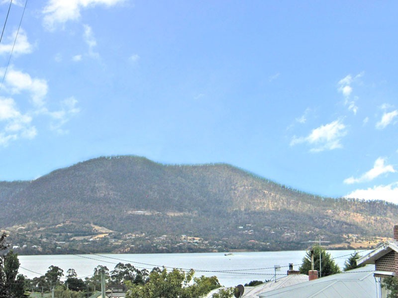 1 / 12 Tilyard Street, Montrose TAS 7010