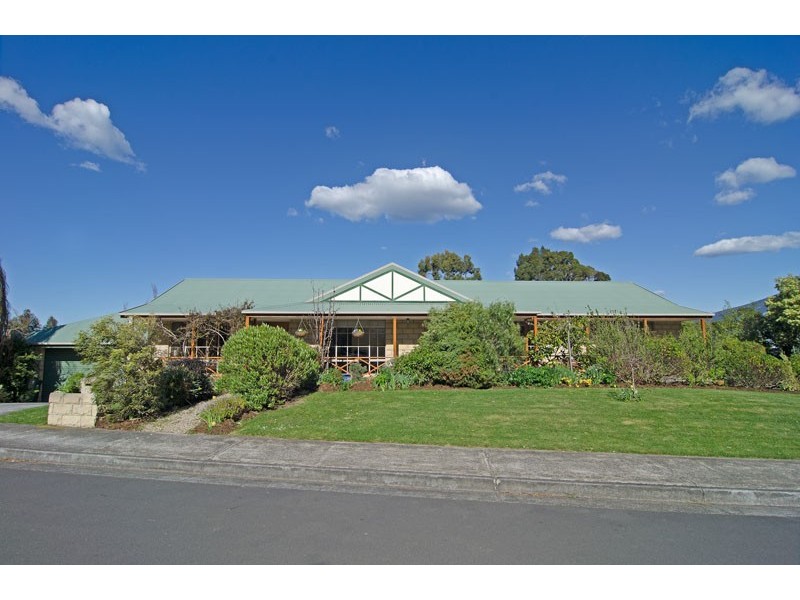 18 Weemala Court, Mount Nelson TAS 7007