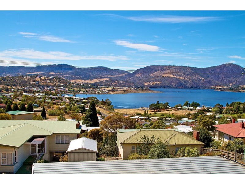 12 Sunshine Road, Austins Ferry TAS 7011
