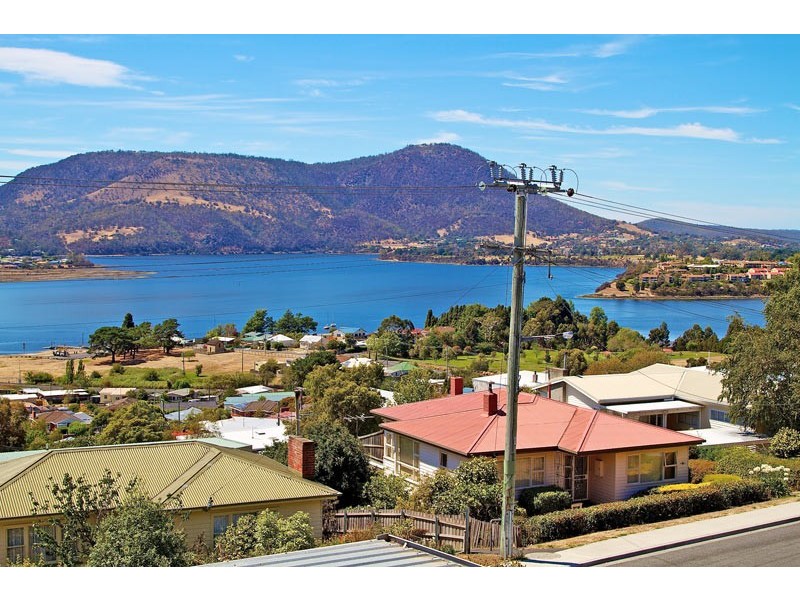 12 Sunshine Road, Austins Ferry TAS 7011