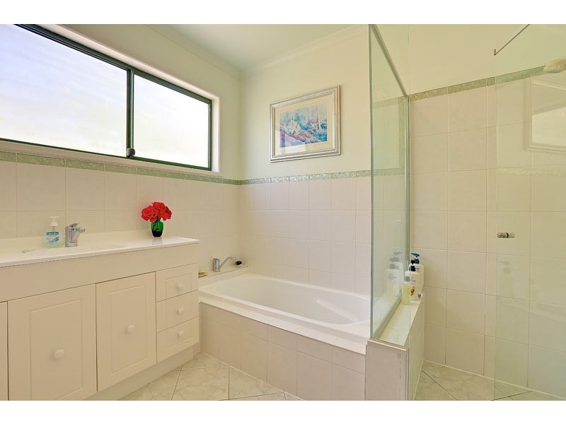 12 Sunshine Road, Austins Ferry TAS 7011