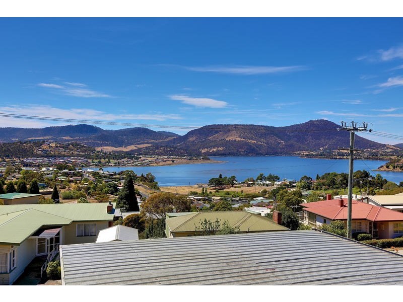 12 Sunshine Road, Austins Ferry TAS 7011