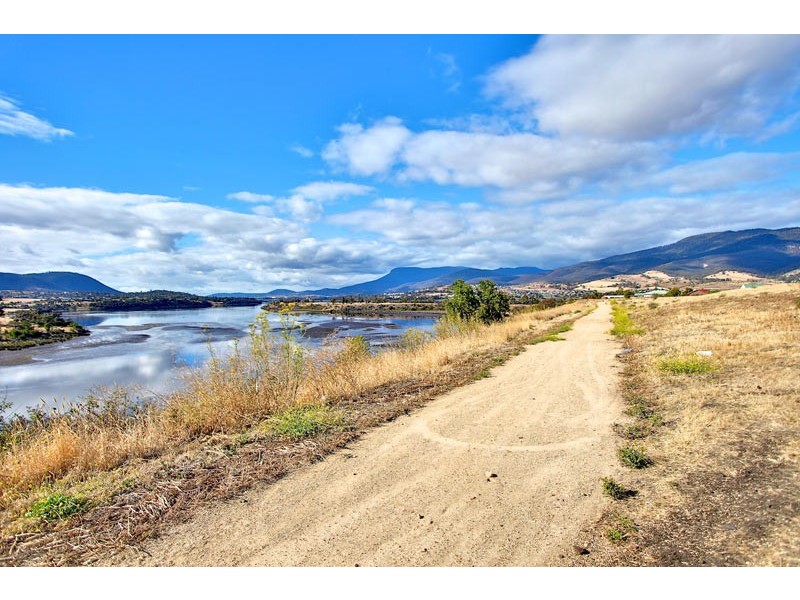 Bridgewater TAS 7030