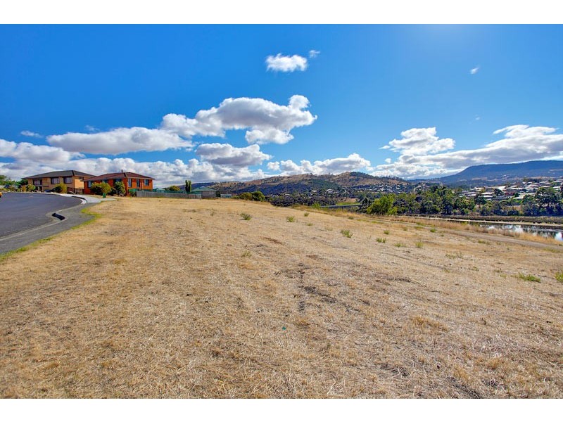 Bridgewater TAS 7030