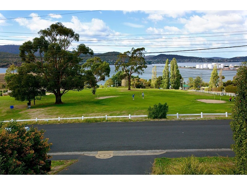 76 Ashbolt Crescent, Lutana TAS 7009