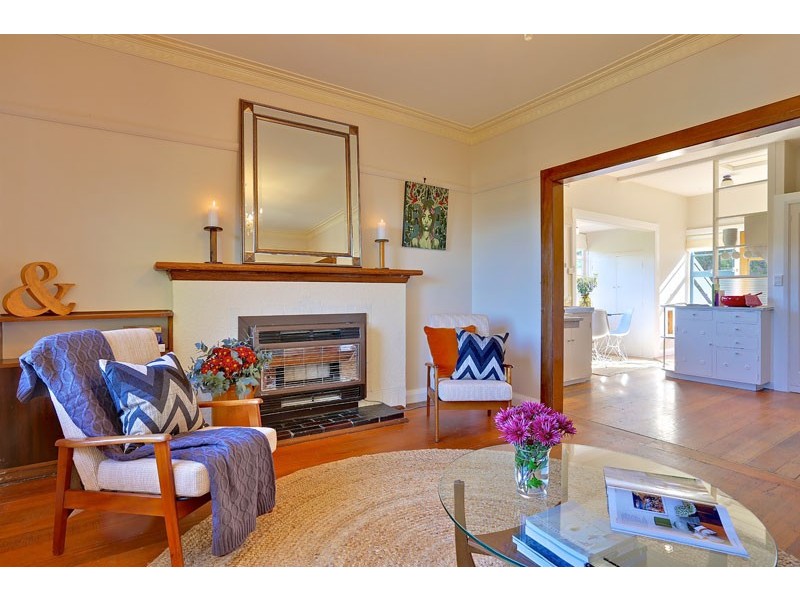 17 Cosgrove Avenue, South Hobart TAS 7004