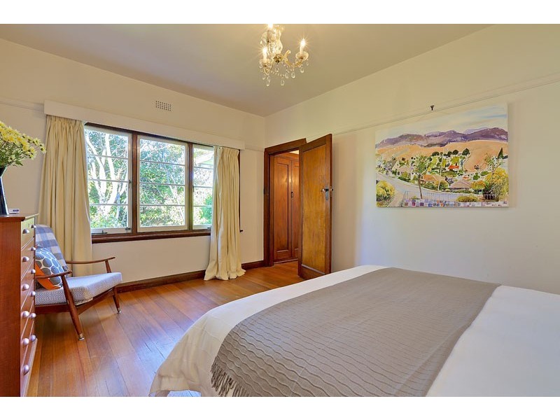 17 Cosgrove Avenue, South Hobart TAS 7004