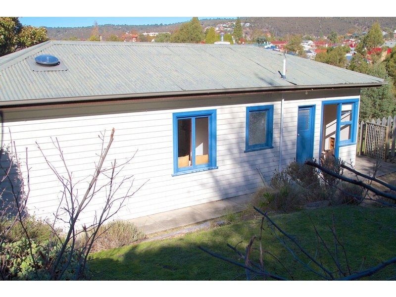 17 Cosgrove Avenue, South Hobart TAS 7004