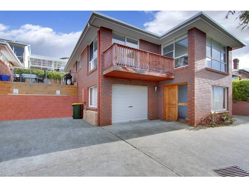 Unit 2/88 Arthur Street, West Hobart TAS 7000
