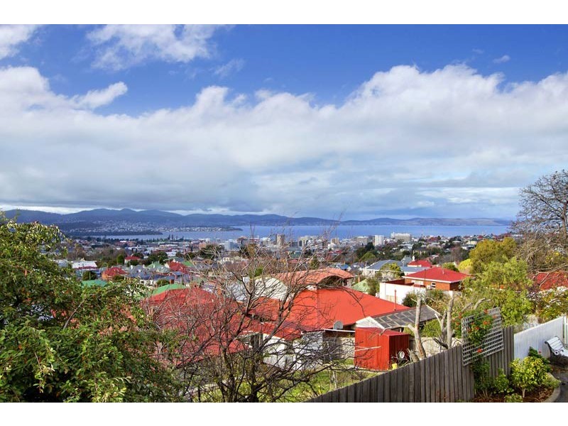 Unit 2/88 Arthur Street, West Hobart TAS 7000