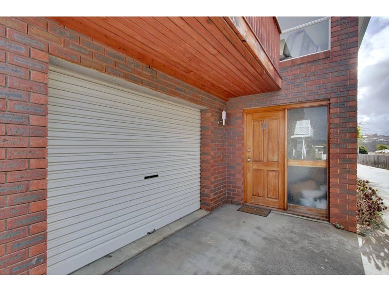 Unit 2/88 Arthur Street, West Hobart TAS 7000
