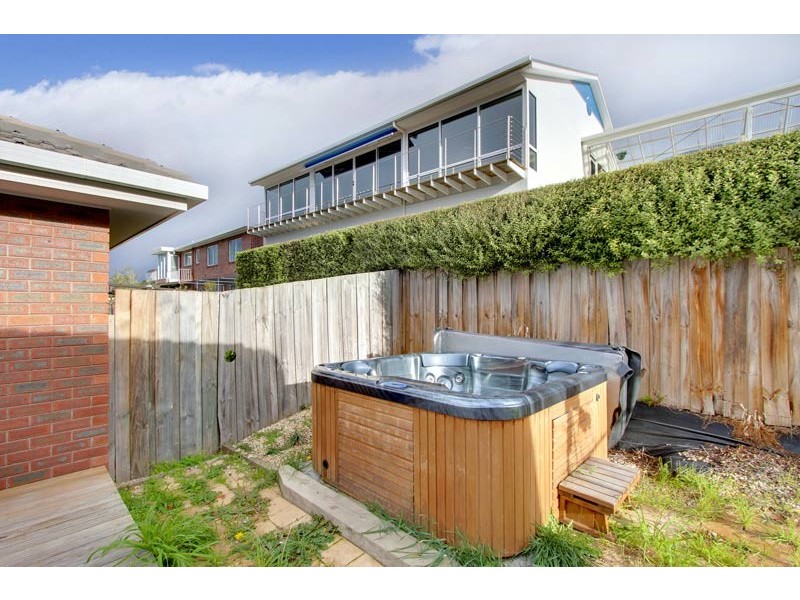 Unit 2/88 Arthur Street, West Hobart TAS 7000