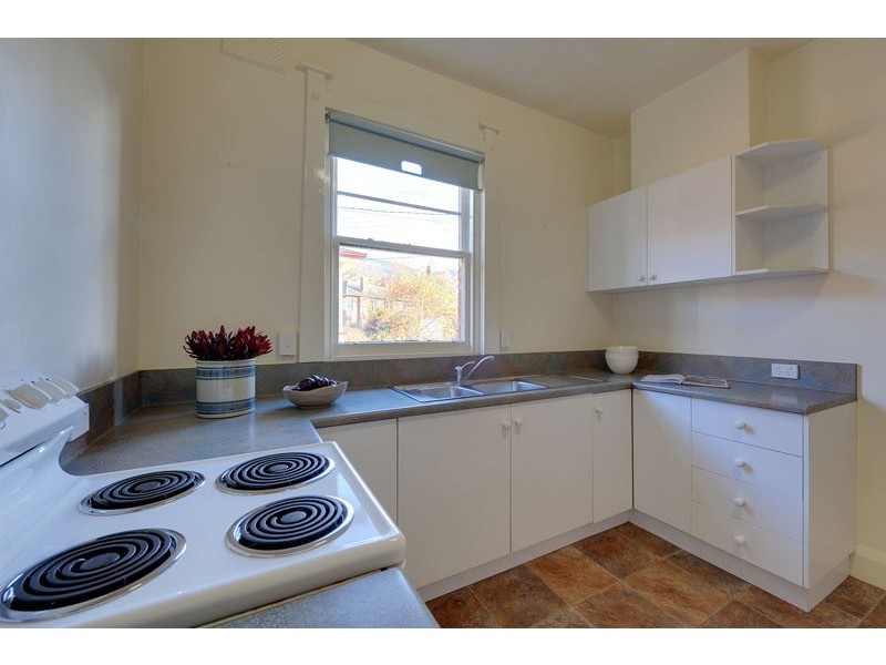 18 Oakley Street, New Town TAS 7008