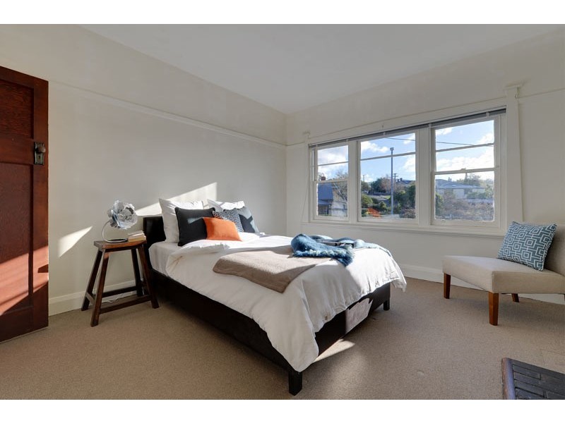 18 Oakley Street, New Town TAS 7008