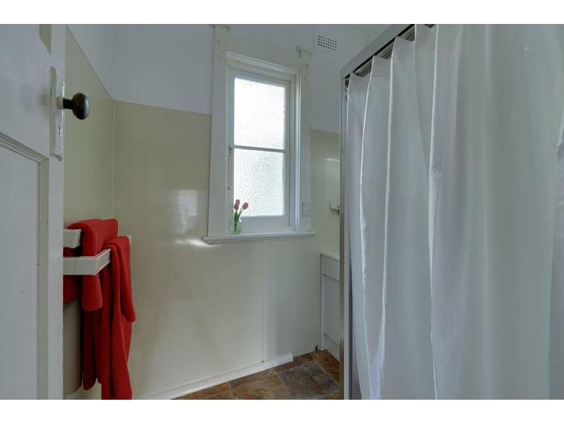 18 Oakley Street, New Town TAS 7008