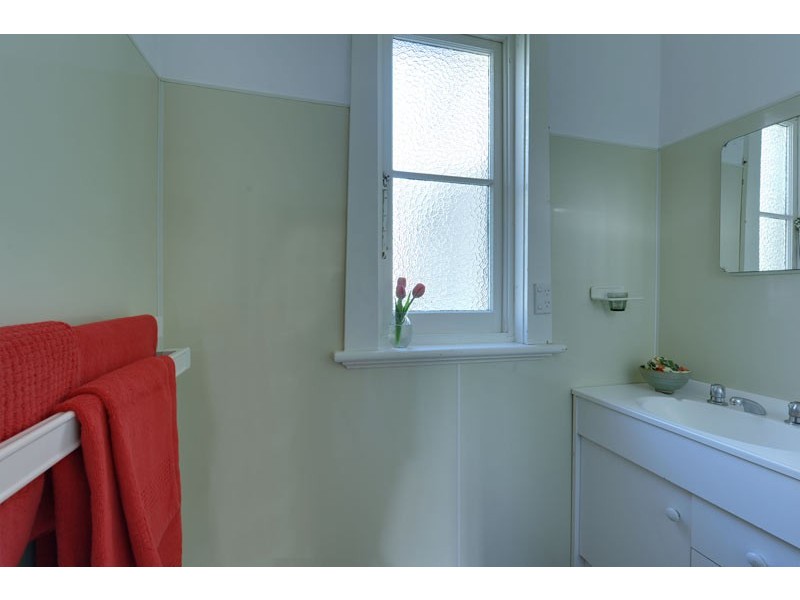 18 Oakley Street, New Town TAS 7008