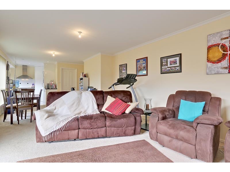 Unit 2/11 Lucas Place, Brighton TAS 7030