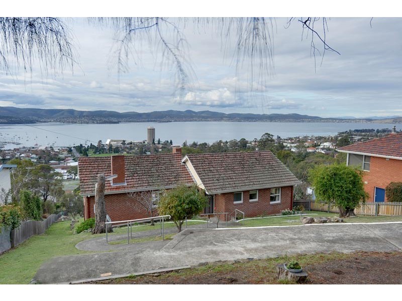 132 Nelson Road, Mount Nelson TAS 7007