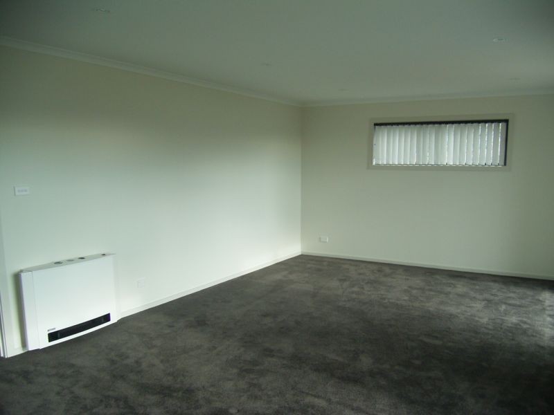 2/8 KALENO PLACE, Glenorchy TAS 7010