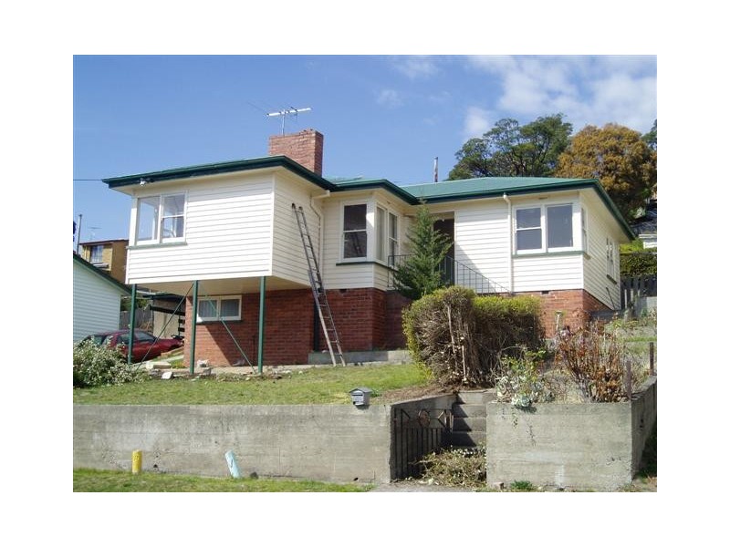 13 FAIRFAX RD, Glenorchy TAS 7010