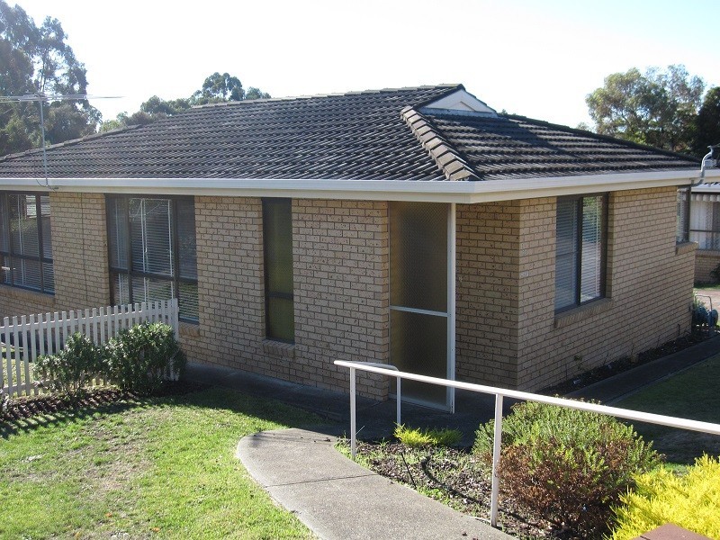 2/23 WELLWOOD STREET, New Town TAS 7008