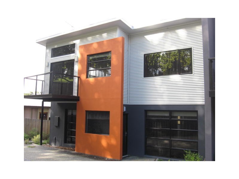 2/17 DIGNEY STREET, Dynnyrne TAS 7005