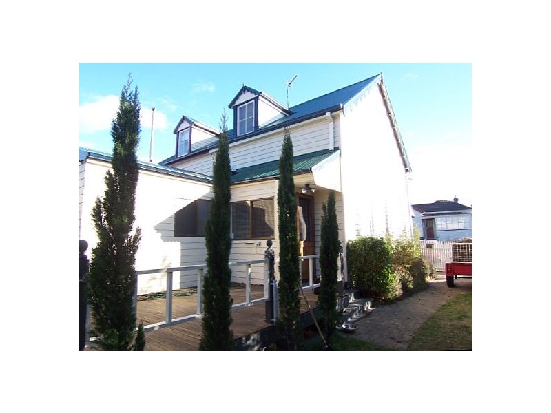 7 Claude Street, New Town TAS 7008