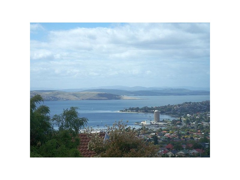 9/18 Chadwick Court, West Hobart TAS 7000