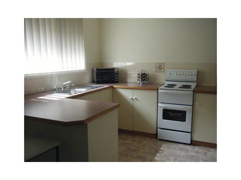 2/11 SAWYER AVE, West Moonah TAS 7009