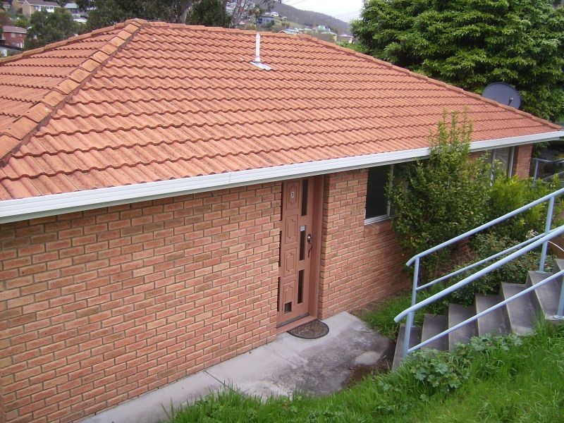 1/1 Girrabong Road, Lenah Valley TAS 7008