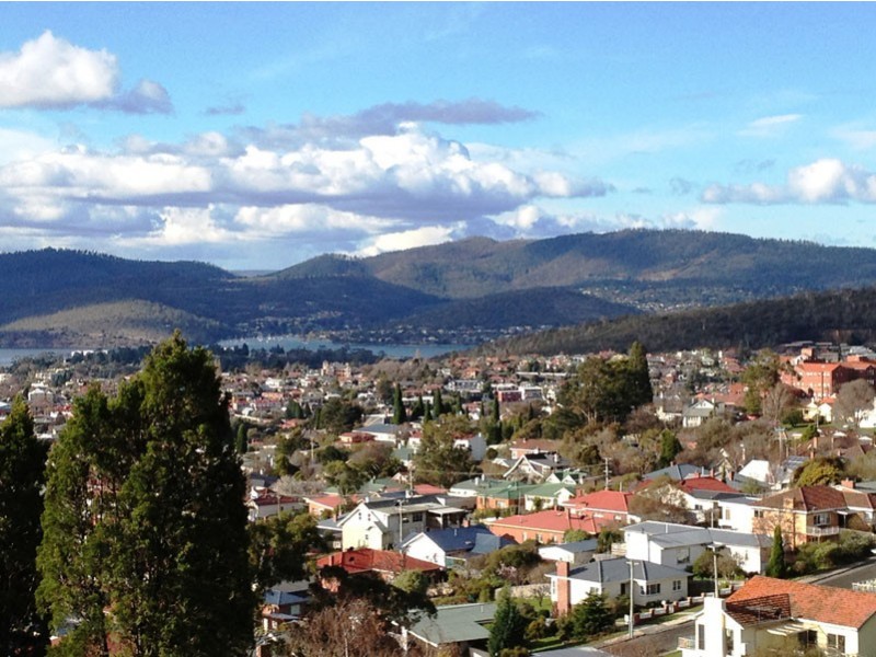 2/3 Jabez Court, Lenah Valley TAS 7008