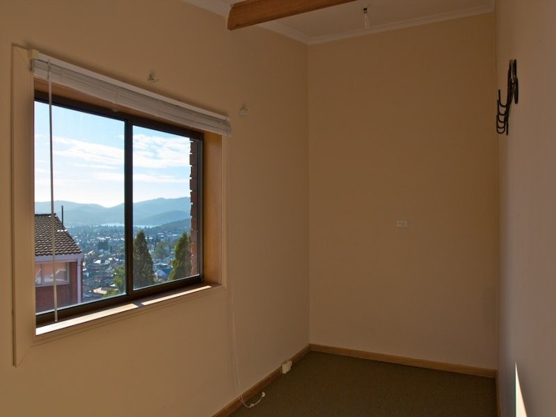 2/3 Jabez Court, Lenah Valley TAS 7008