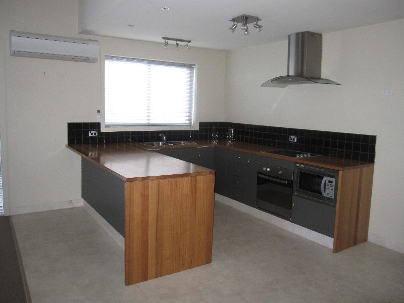 1/2-4 CLARENDON STREET, New Town TAS 7008