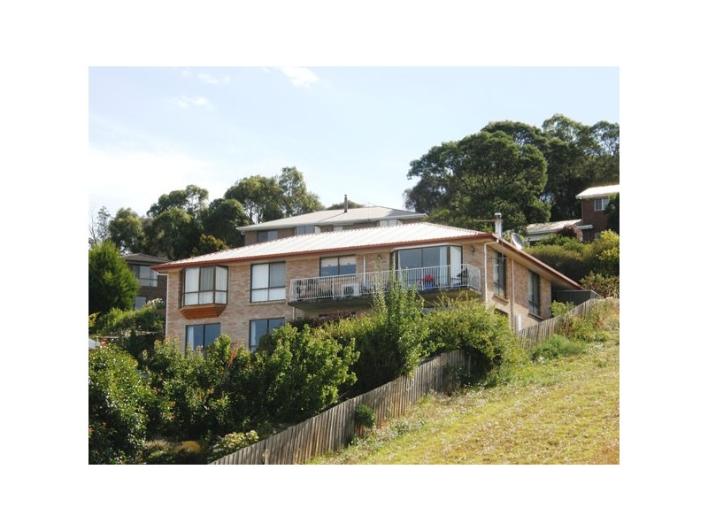 2 Hardman Court, Rosetta TAS 7010