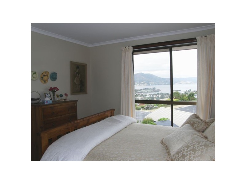2 Hardman Court, Rosetta TAS 7010