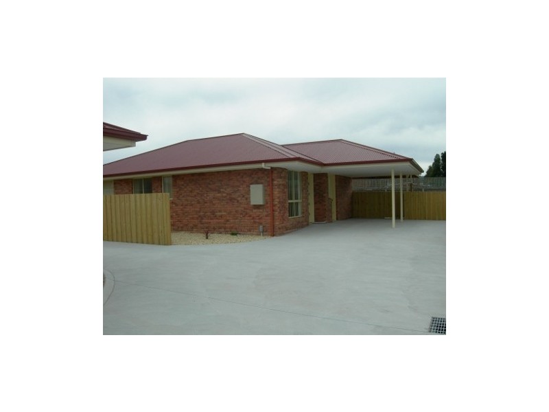 Unit 2/11 Lucas Place, Brighton TAS 7030