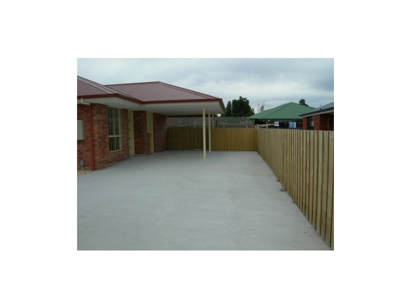Unit 2/11 Lucas Place, Brighton TAS 7030