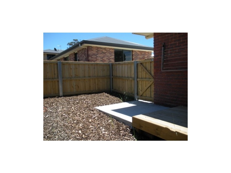 6/107 Burtonia Street, Rokeby TAS 7019