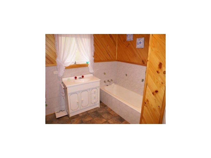 107 Allumba Street, Howrah TAS 7018