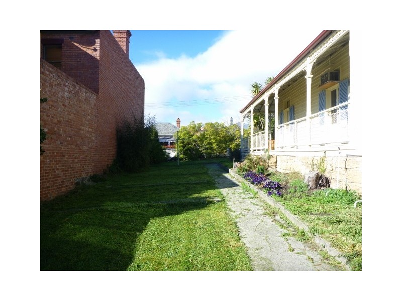 28 GREGORY ST, Sandy Bay TAS 7005