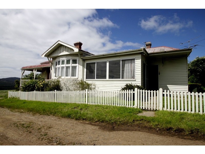 1 Maddocks Road, Kingston TAS 7050