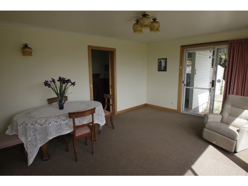 1 Maddocks Road, Kingston TAS 7050