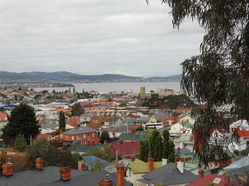 10/6 Una Street, Mount Stuart TAS 7000