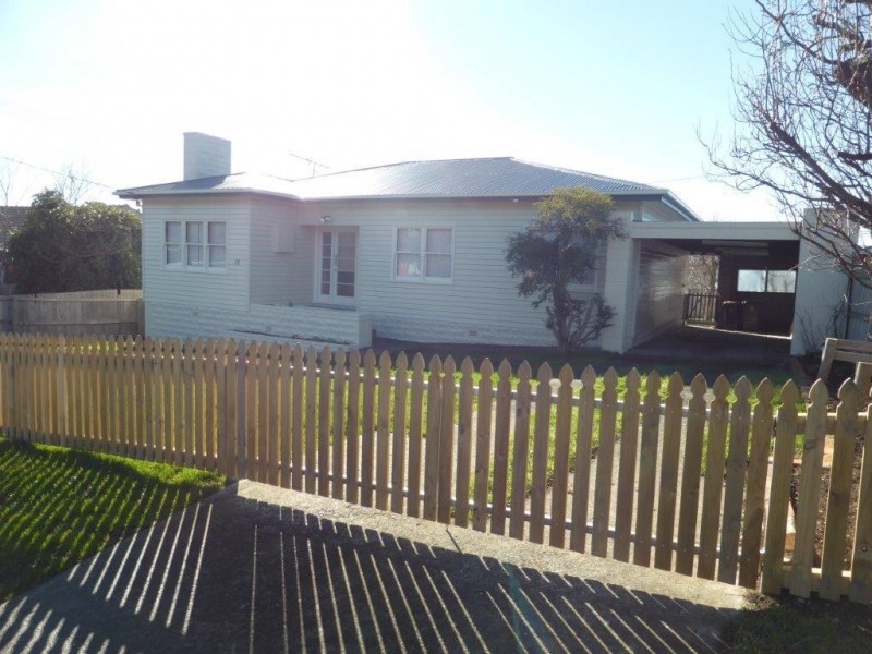 13 Ashbourne Grove, West Moonah TAS 7009